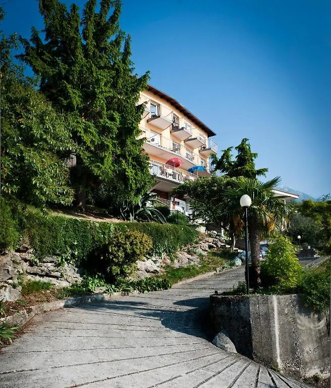 Hotel Casa Marinella Μαλτσεζίνε