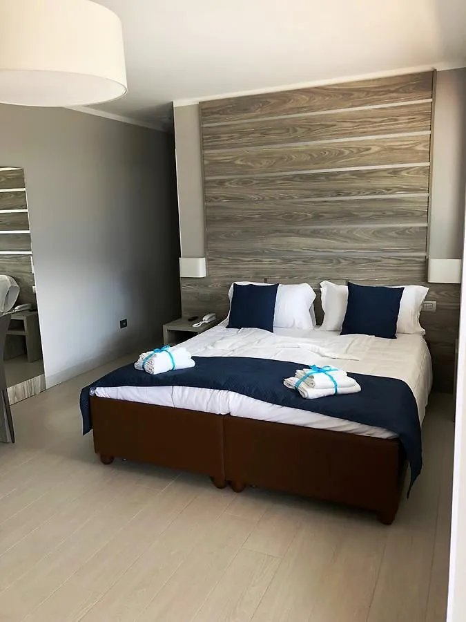 Hotel Casa Marinella Μαλτσεζίνε